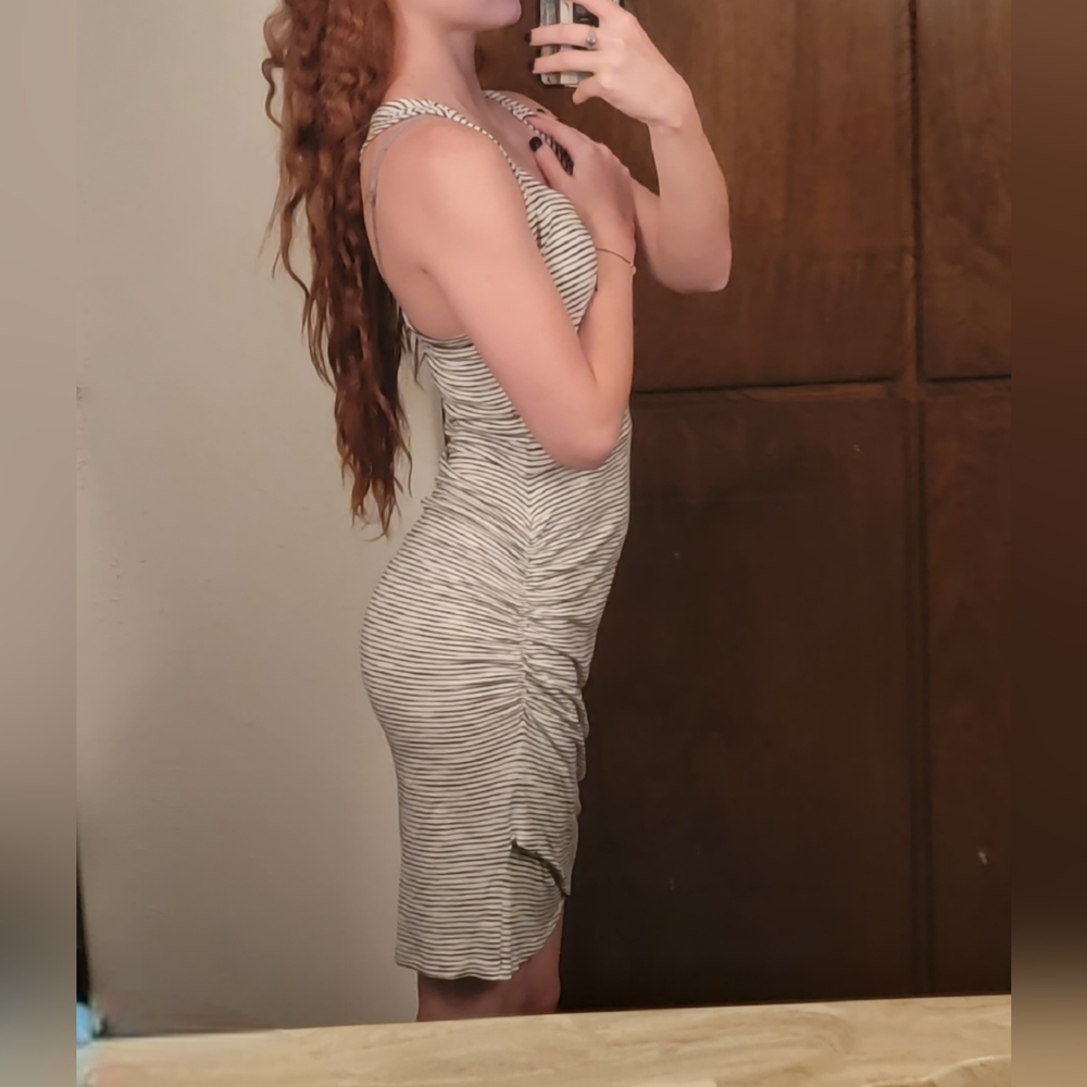 MEDIUM, BLACK/WHITE STRIPED DRESS